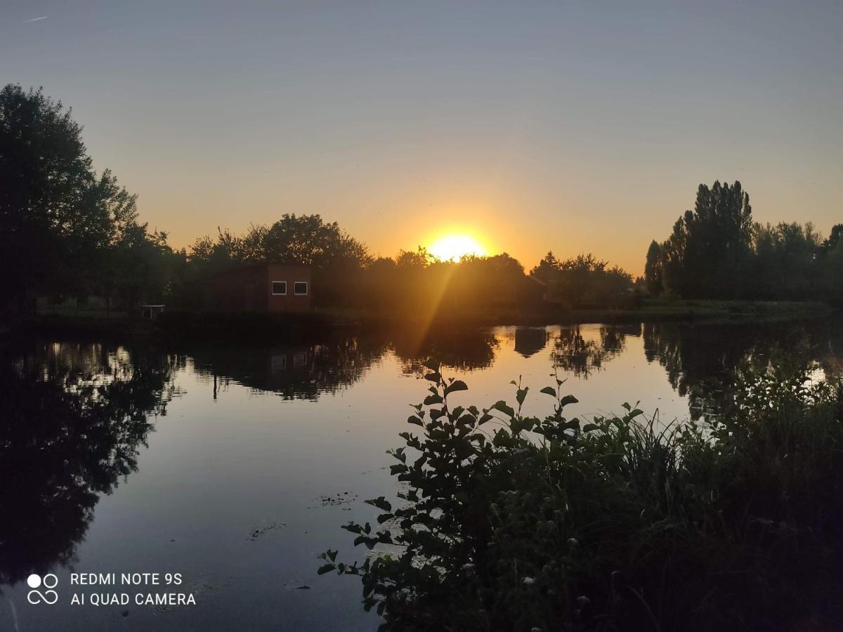 Le Cocon Des Hortillonnages D'Amiens Camon  Exterior photo